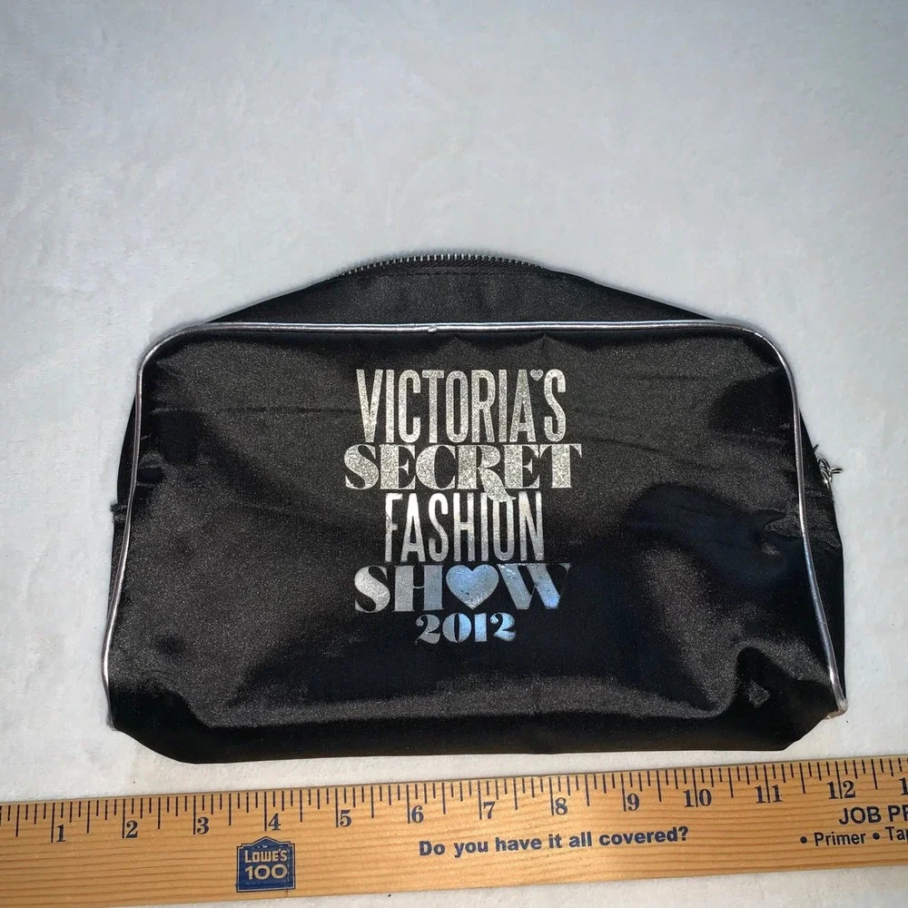 Victoria's Secret black silver make up‎ bag cosmetics bag 2012